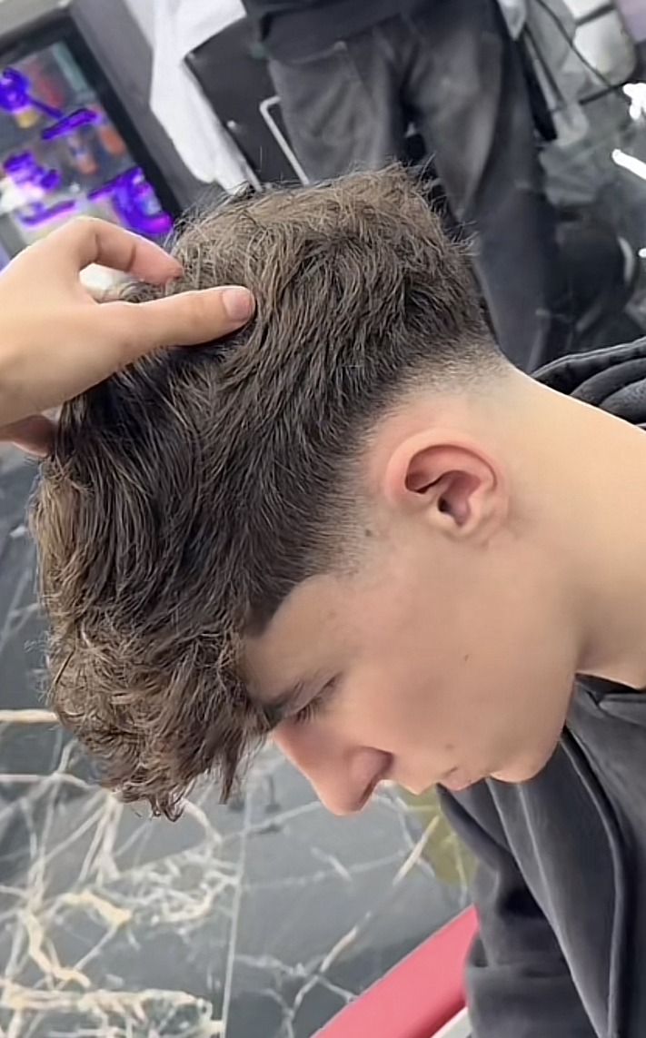 Profil de Romulus, 21 ans, Échangiste à Duval