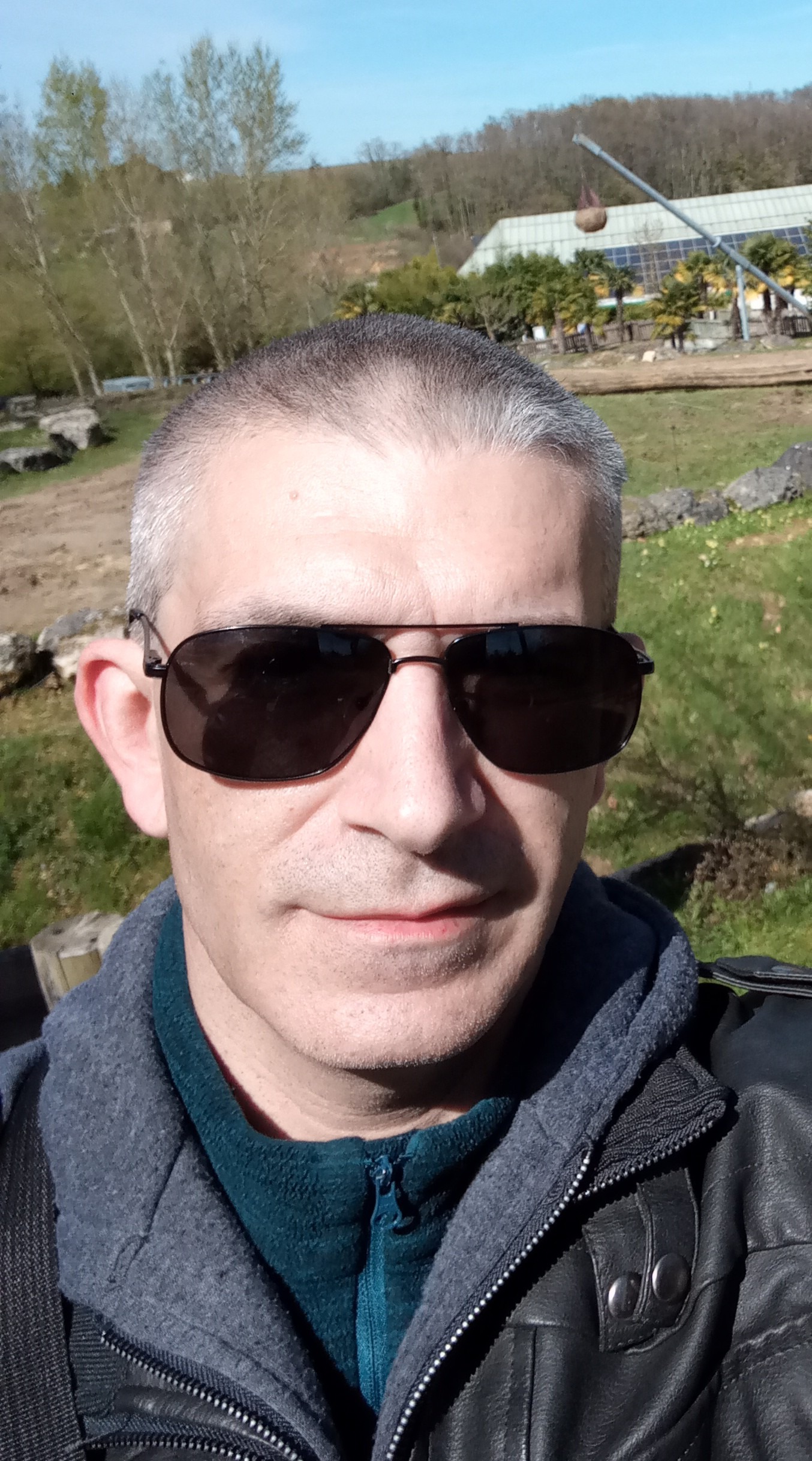 Profil de Hamine, 45 ans, Échangiste à Annaheim