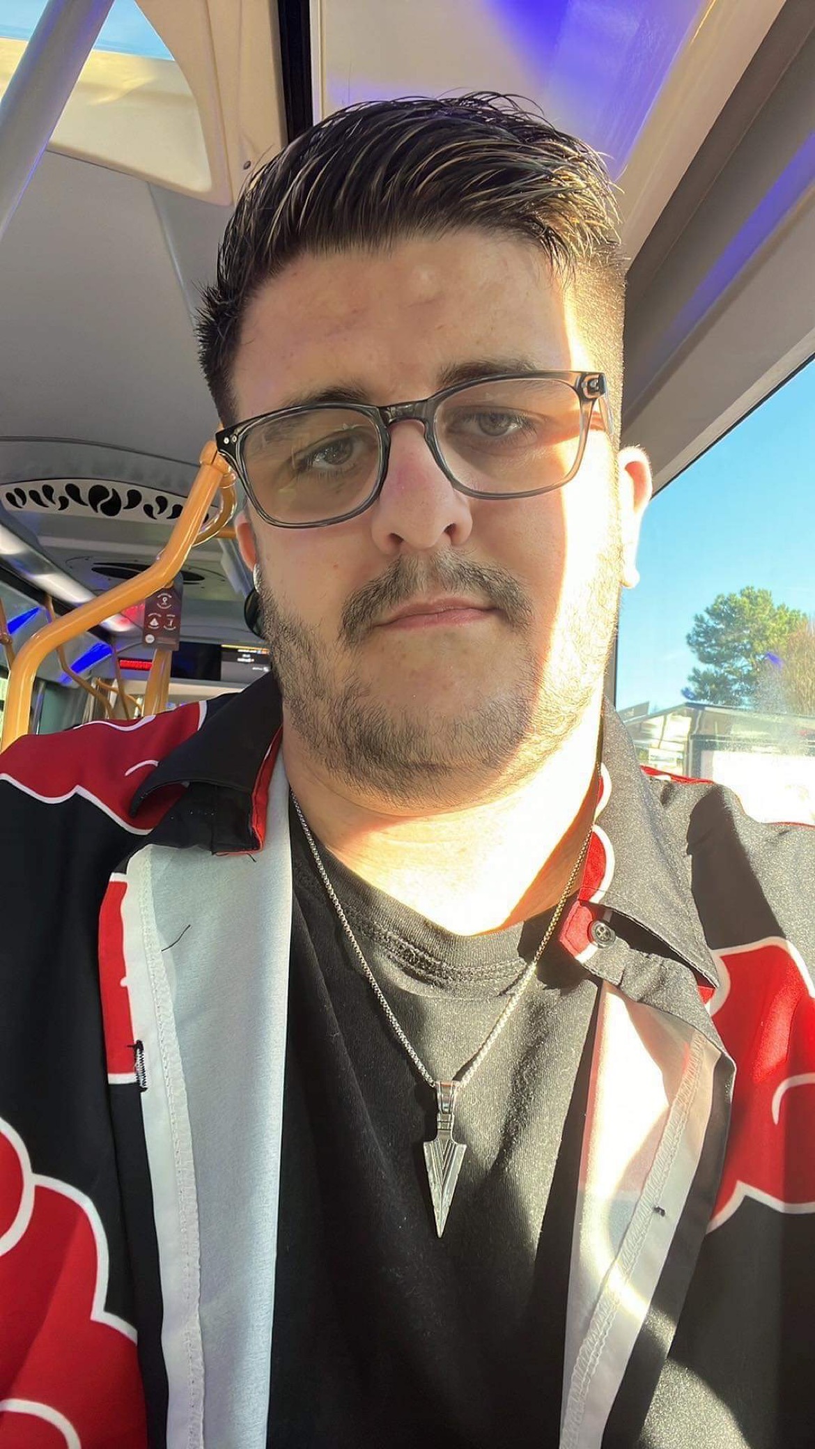 Profil de Chawki, 31 ans, Échangiste à White Fox