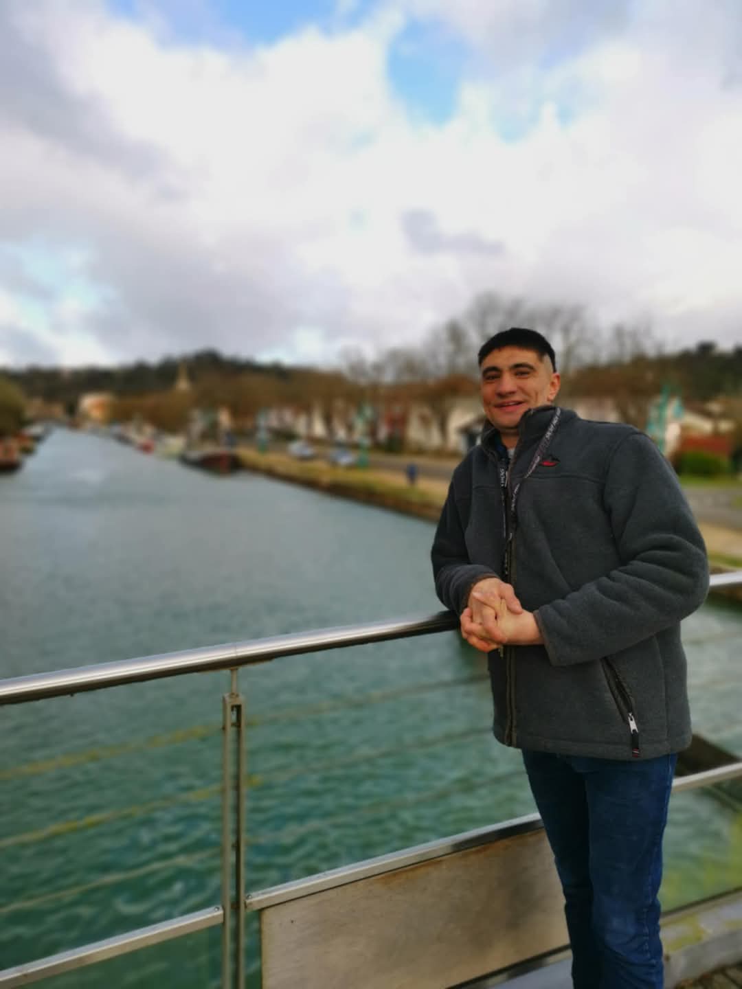 Profil de Oussoumane, 33 ans, Échangiste à Slave Lake