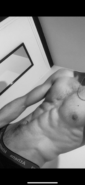 Profil de Engueran, 24 ans, Échangiste à Duval