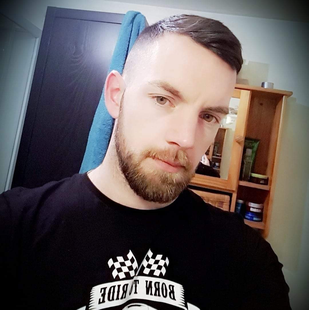 Profil de Santi, 33 ans, Échangiste à Edberg