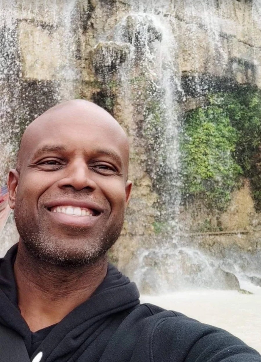 Profil de Eugène, 48 ans, Échangiste à Frobisher