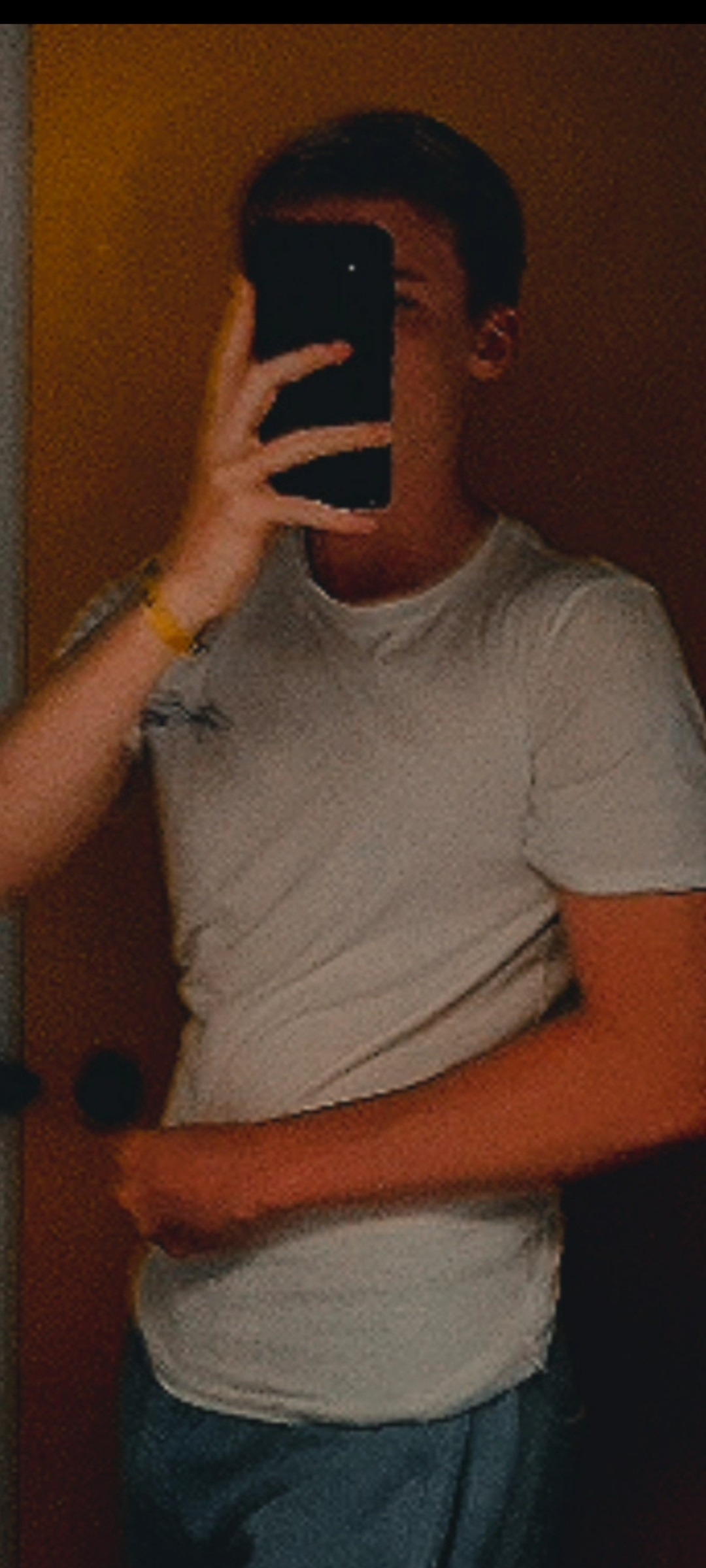 Profil de Aines, 20 ans, Échangiste à Heisler