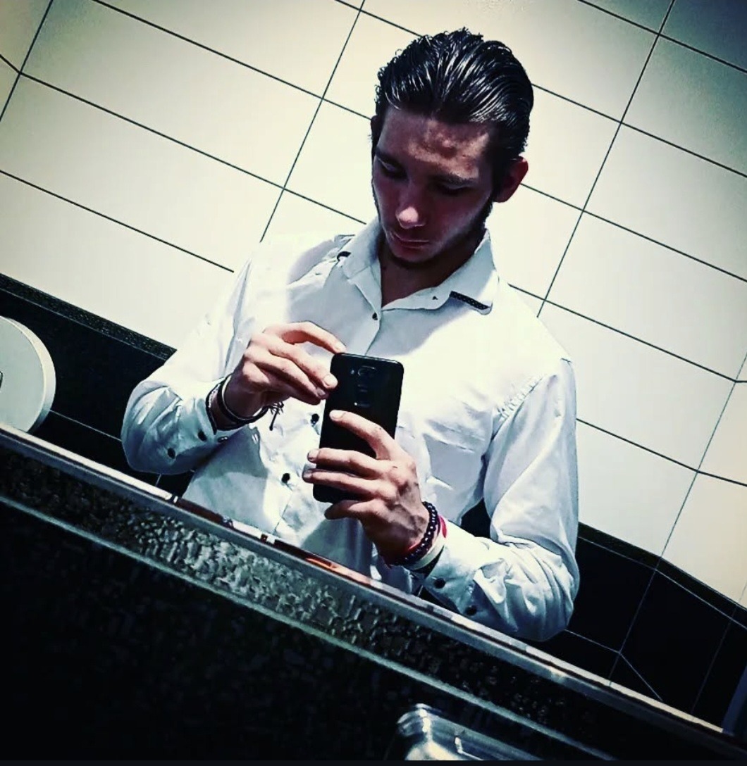 Profil de Uriel, 18 ans, Échangiste à Strongfield