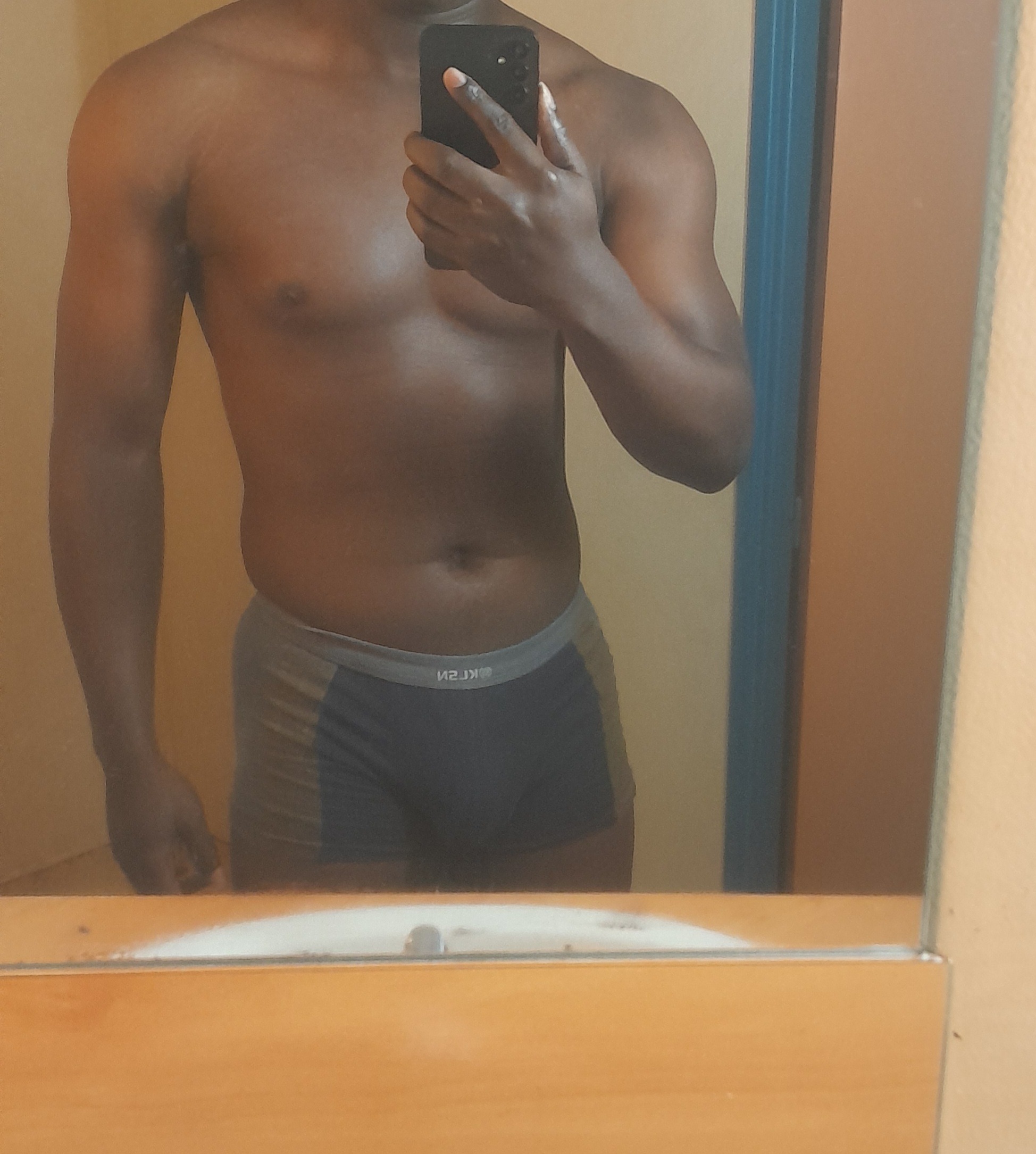 Profil de Benony, 23 ans, Échangiste à Bentley